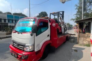 Galung Towing Service Gallery (9) Galung Towing Service Gallery (9)